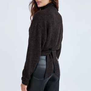 Wilfred Lorin Sweater